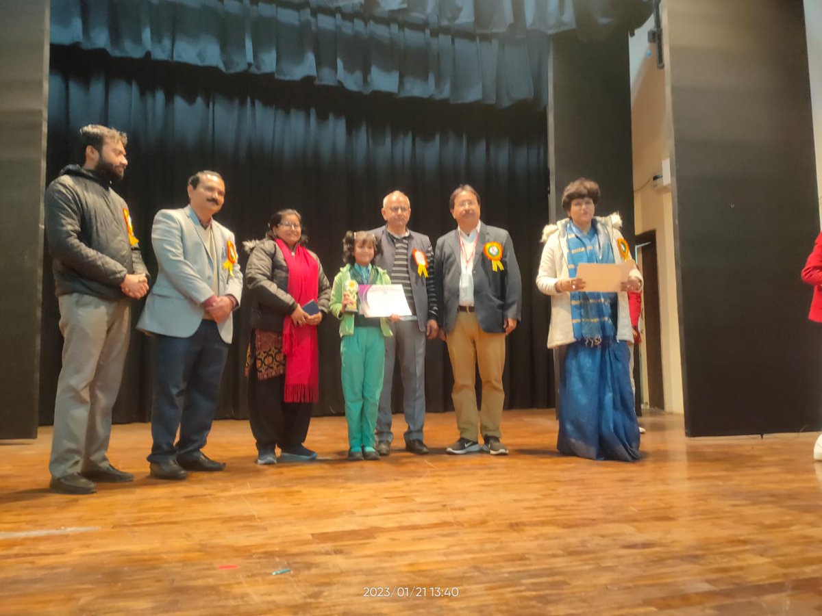ZeenatSkv's tweet photo. Faiza V-A Got IInd postion in Science Slogan.
@Dir_Education 
@gupta_iitdelhi 
@SCERT2021 
@DSTF_2020 
@DelhiEduNews https://t.co/01SZ2j51t7