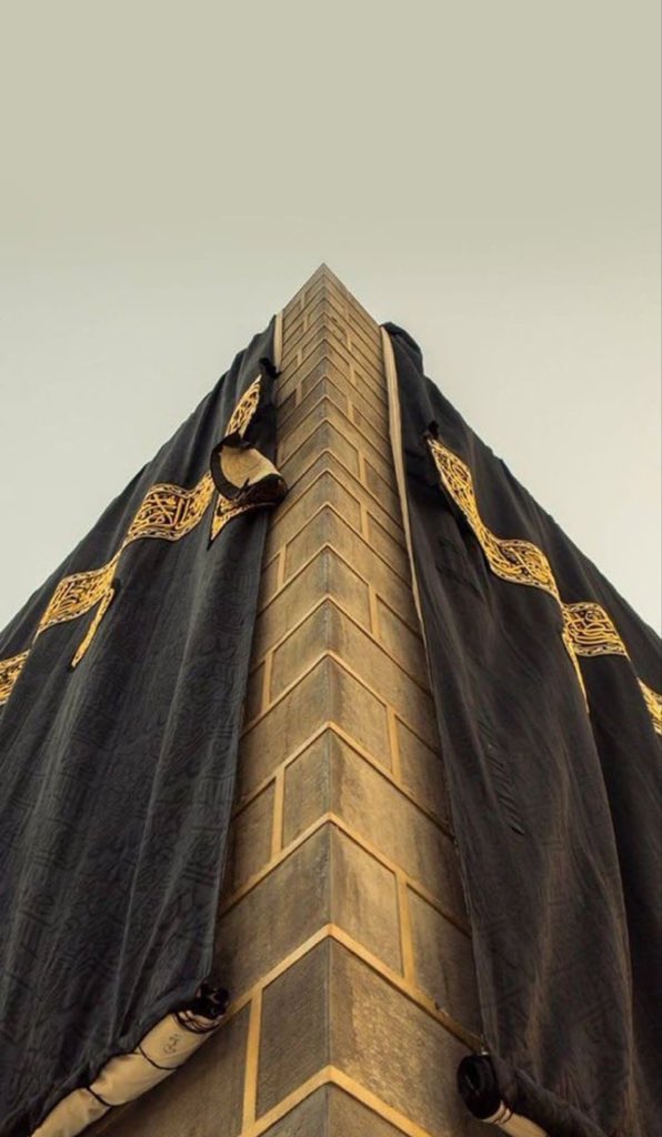 "Bir yılda olmayan, bir anda olur Allah'a güvenin."