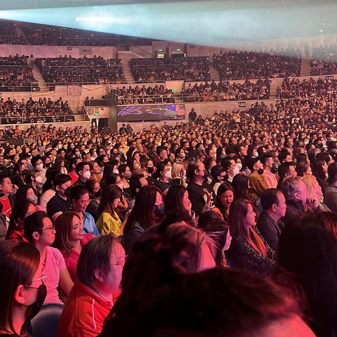 LugawChronicles's tweet photo. Musta naman daw ang concert ni Toni? https://t.co/u4CVHz53Ao