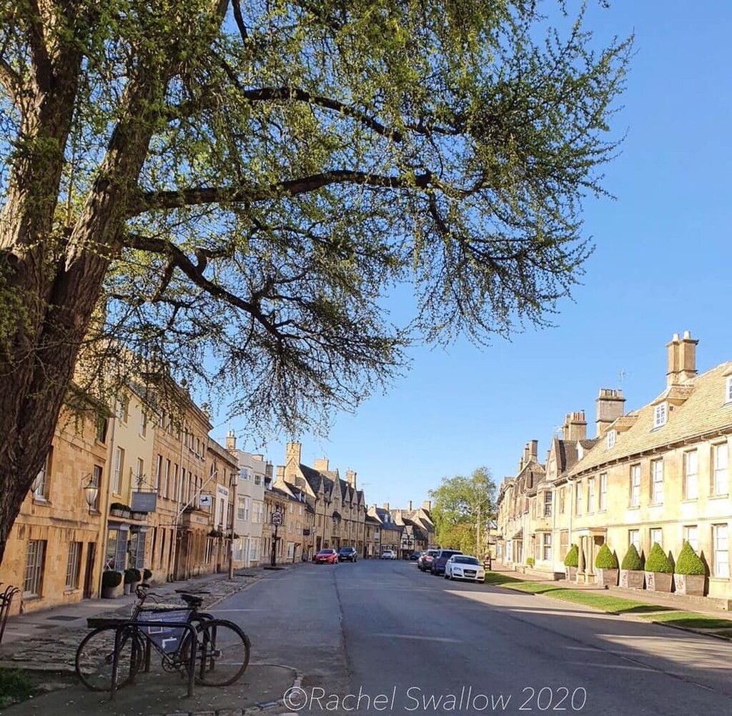 Looking for a relaxing break in the Cotswolds?

We have an excellent selection of Hotels and B&amp;B's in and around Chipping Campden on our website. 

ift.tt/vYplCNj

#unlimitedbritain #beautifuldestinations #ukstaycation #ukstaycations #staycatio… instagr.am/p/Cnq-Cx8sc7N/