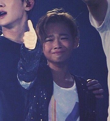 hoonsilys's tweet photo. "did we made it?"                "yes we did!" https://t.co/ZGnAzFoHqS