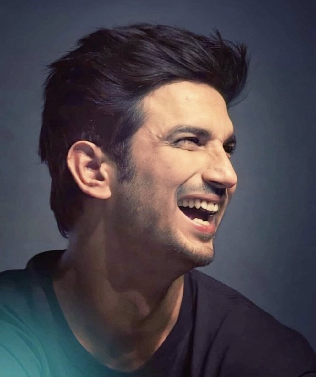 ianshpandit's tweet photo. Happy Birthday SSR 
💛 Sushant Day #SushantMoon 🖤
We love you , We miss you.
We want justice for Sushant Singh Rajput. 
Aap ke Bina sb adhura hai 🥺
#Ssr #ShushantSinghRajput #happybirthday https://t.co/yjDWKCqTRK