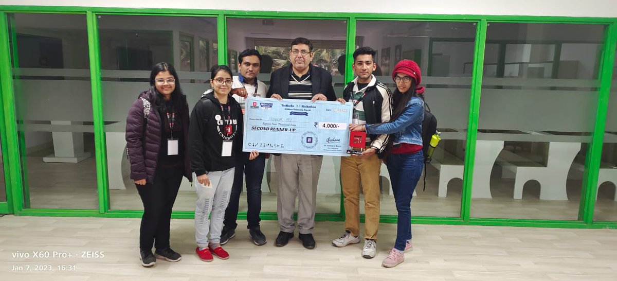 ChitkaraU's tweet image. Department of Interdisciplinary Communications in Engineering (DICE), students leave a mark at the #TecHacks 3.0, a student-run hackathon facilitated by Chitkara University, Punjab. The hybrid open-source event gave participants the chance to tackle emerging tech challenges!