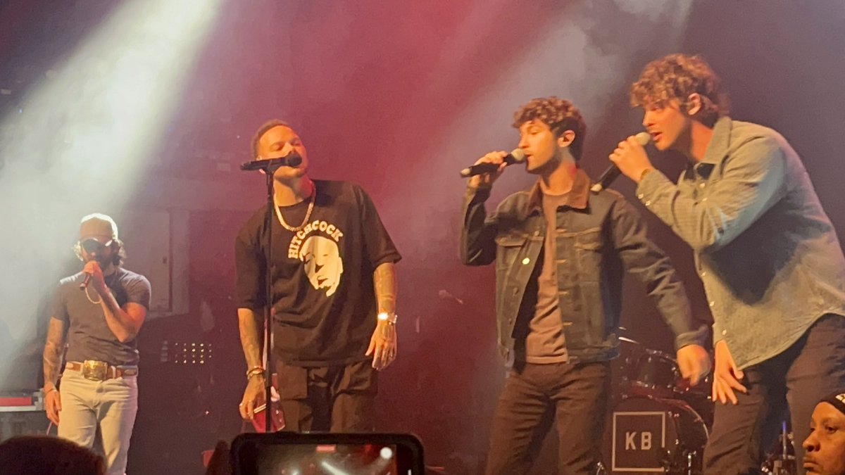 claireclark2011's tweet image. What a night!! @kanebrown the best show I’ve been too by far.🍻🥃 Still buzzing this morning #KaneBrown #countrymusic #o2academy @RestlessRoad