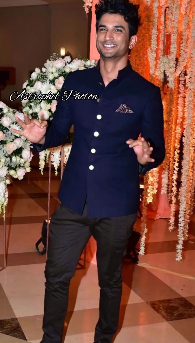 Jannat_Firdouse's tweet photo. Its my Love s birthday, it 
"Sushant Day" 🦋🦋🦋

I m really wants to be up there with you but i can't 😔 but i m sending all my Love &amp; Soul to you Sush with a warm Prayer bcz i know you are in safe hands now where no one will Hurt you 🤗 https://t.co/FuoLzJLb59