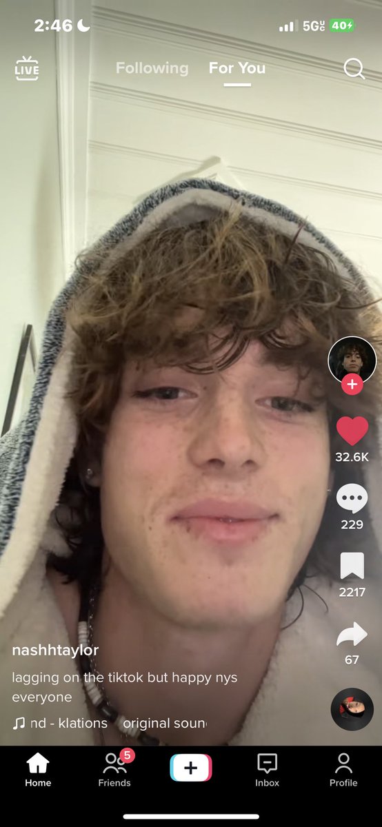 thought dream finally posted😞