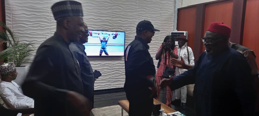 PeterObi's tweet photo. I ran into some erstwhile political colleagues at the Abuja airport. We exchanged pleasantries and convivial banter. Our politics must be issue-based, and not about personalities. - PO https://t.co/eDJtOuAXnx