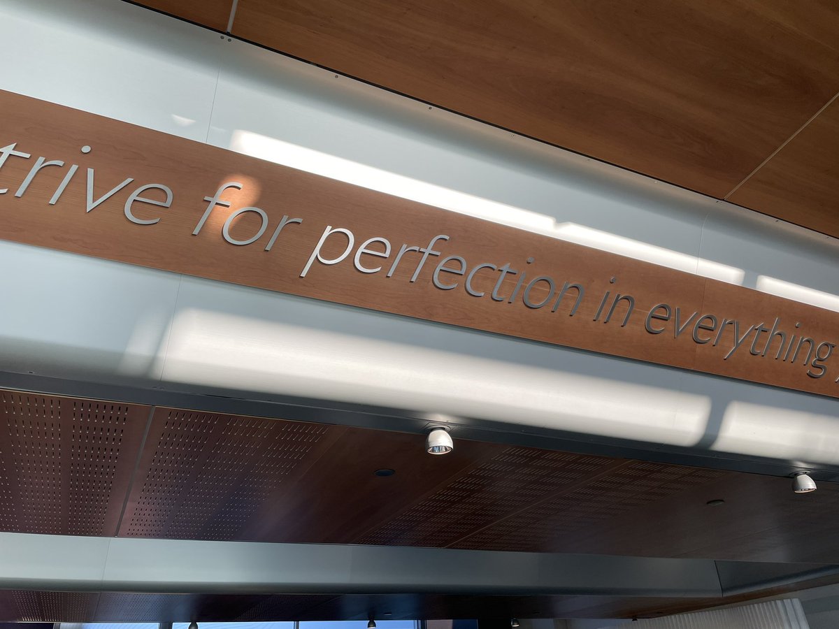 Careers_PHS's tweet photo. Careers Day at Rolls Royce Goodwood with Y10-13. #rrmccareers @Portsmouthhigh @PrescottJane https://t.co/3eZxk9p9bO