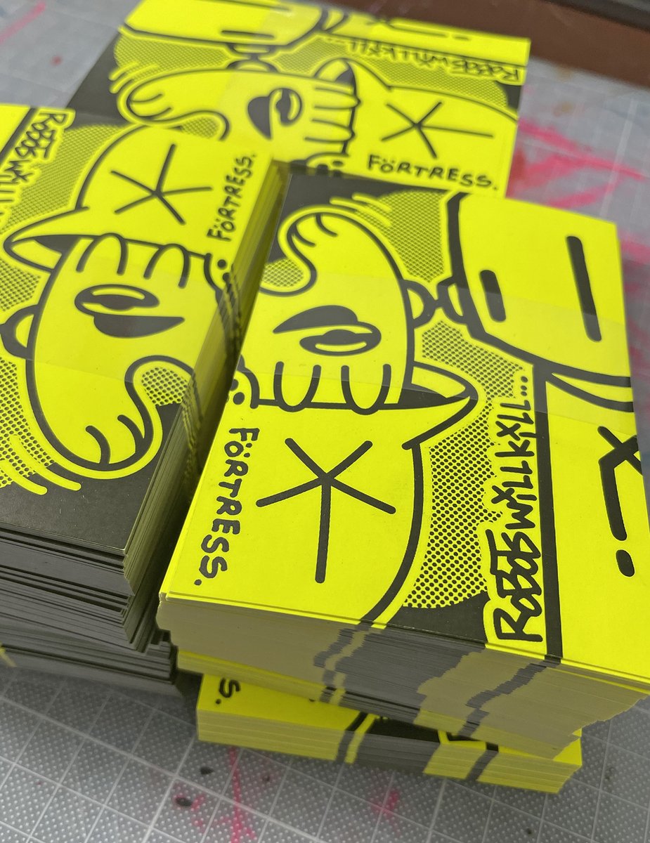 FlyingFortress_'s tweet image. colab sticker design with my long-term buddy @chrisRWK from RobotsWillKill 🍻
we know each other since more than 20 years now and i am always thankful to him to be the first taking me out to paint in NYC!
Cheers Chris!👊

#robotswillkill #stickergame #colabdesign #newyoRWK