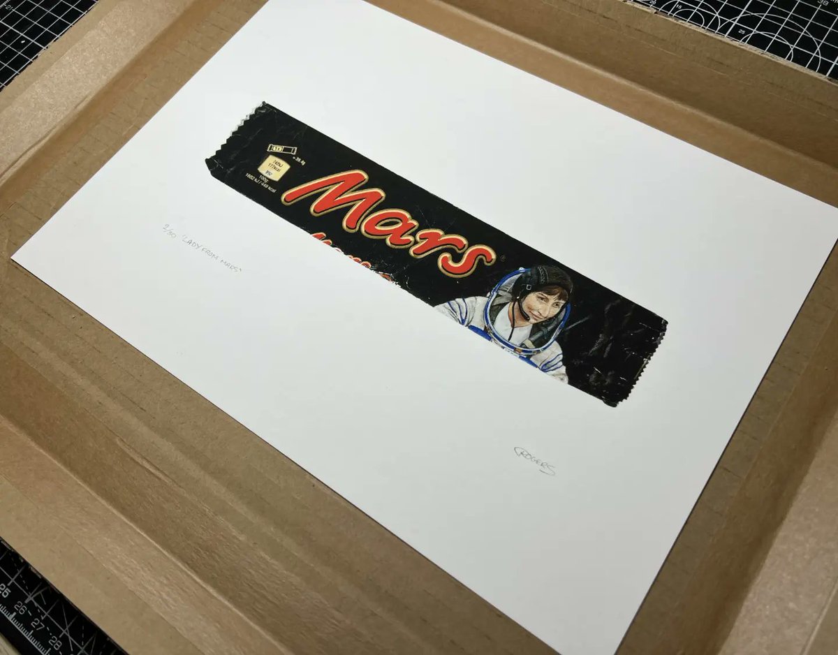 Prints for sale £100 +pp

'Lady from Mars' run of 30 limited edition prints available. All come marked &amp; signed with a certificate of authenticity 

This work is a reproduction of my recent painting which depicts #helensharman the first Briton to go to space. 

DM me to purchase.