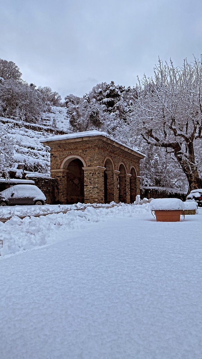 lesiabaldocchi's tweet photo. 🤍Loretu❄️ https://t.co/pVf19euMQQ