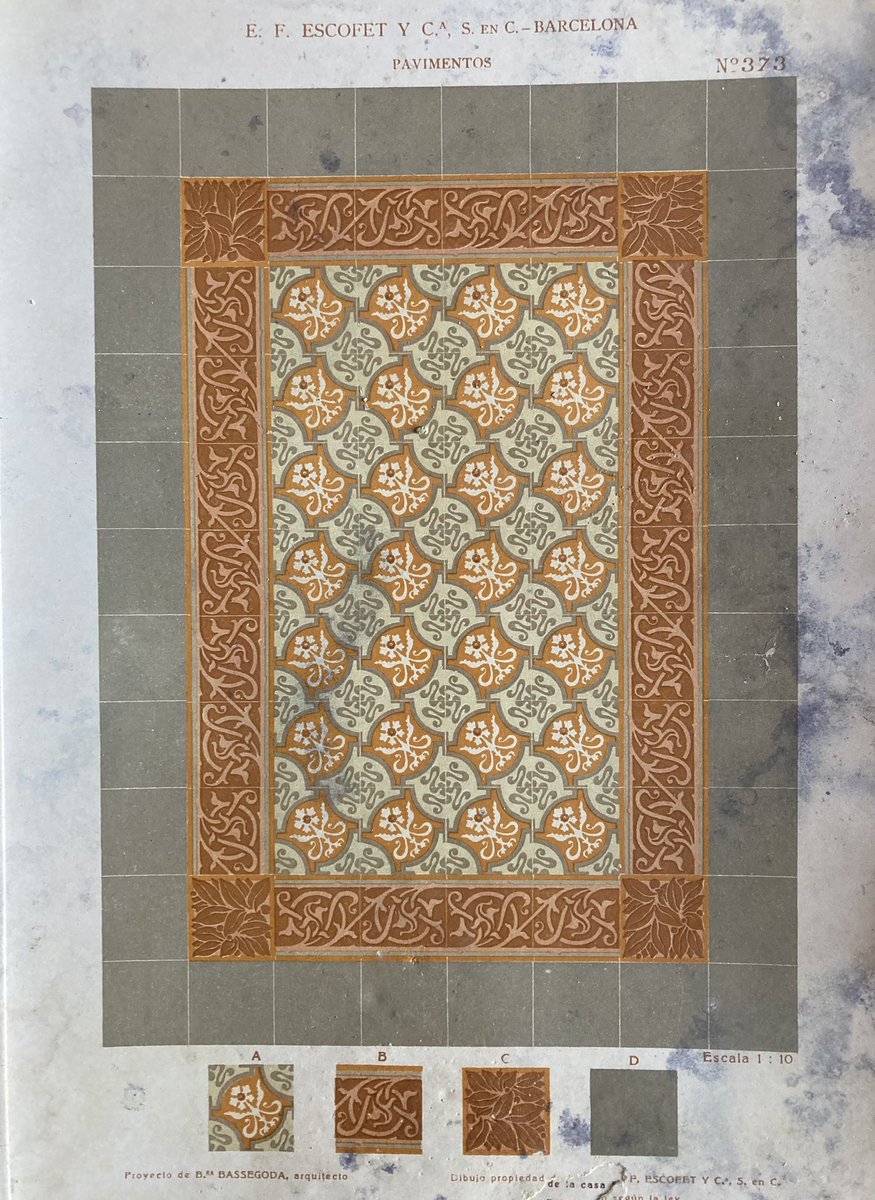 rajolesdebcna's tweet image. El primer dia totes trencades. El segon un parell de bones. Disseny de l’arquitecte Bonaventura Bassegoda per Escofet. #perseverant #rajolesdebarcelona #recupera #mosaic #rajolahidraulica #recicla #Fitur2023 #ShakiraPique #patrimoni #espairajola