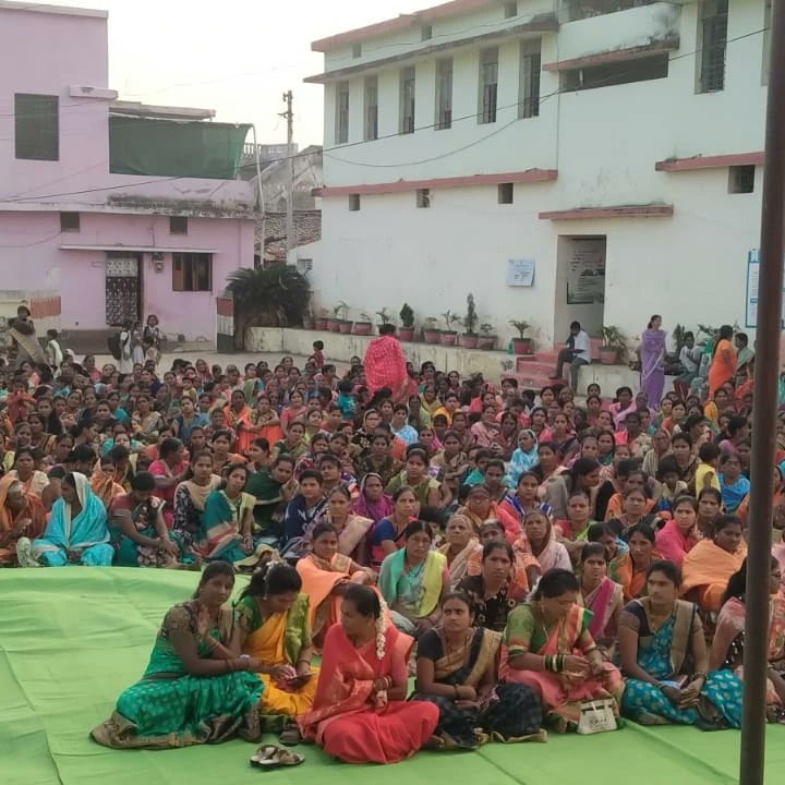 JFoundation's tweet photo. Jeevan Welfare Foundation 
Awareness and Demo of jeevan feel easy sanitary napkin done by dc shulbha bhasme dc pornima badole haldi kumkum program gram pachayat pohra 
#Bhandara #haldikumkum 
#maharashtra 
#nagpur #needypeople #education #ngo #help #womenempowerment #children https://t.co/C359kUQAHM