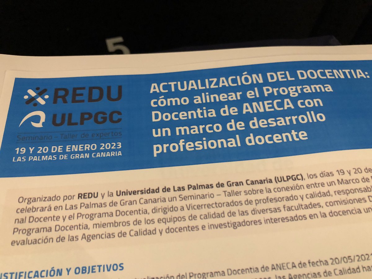 antoniportell's tweet photo. Enhorabuena @Red_REDU por la organización del Seminario al que hemos asistido más de 30 universidades y muchas gracias @ULPGC por vuestra cálida acogida. El desarrollo profesional docente está en marcha en nuestras universidades 👍

#MDAD @ANECAinfo https://t.co/t0fm3jZ6zS