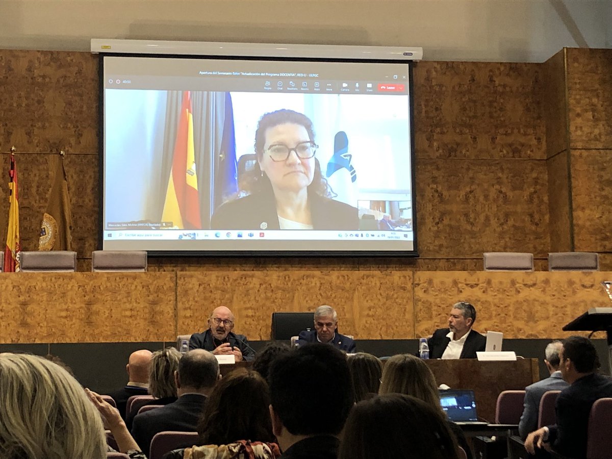 antoniportell's tweet photo. Enhorabuena @Red_REDU por la organización del Seminario al que hemos asistido más de 30 universidades y muchas gracias @ULPGC por vuestra cálida acogida. El desarrollo profesional docente está en marcha en nuestras universidades 👍

#MDAD @ANECAinfo https://t.co/t0fm3jZ6zS