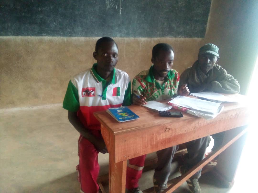 rutanacnddfdd's tweet photo. #Burundi kurabirahamwe uko umwaka uheze wa 2022 wagenze no kurabira hamwe ico kogwa kugira abenegihugu bahurumbire @CnddFdd nivyo vyaranze kuruyu wa 21/1/2023 mu nama yatunganijwe mu bucimbiri bwose bugize Intara nziza ya Rutana @nancymutoni https://t.co/zD873LslIW