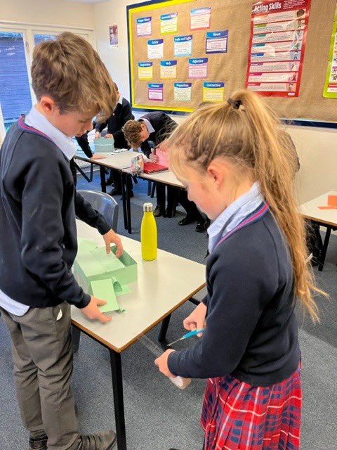 OPS_OratoryPrep's tweet photo. On Friday, during PSHE, our Year 7 worked together to create a Lunar Hotel, using collaboration, critical thinking and creativity.

#creativity #collaboration #criticalthinking #lunarhotel #PSHE #teamwork #independentschool #OPSLearning https://t.co/z2GoOkutyf