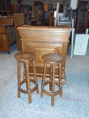 emmausghlin's tweet photo. Voici les nouveaux arrivages en magasin au 21 janvier 2023 : https://t.co/kuRF1gUUc9. 

Vente le mardi de 13h à 16h, le jeudi de 13h à 18h et le 2ème samedi du mois de 10h à 16h (11 février 2023). 

Dépôt : mardi et jeudi de 9h à 12h. https://t.co/cD0Cg6A1Se