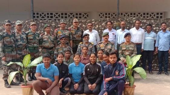 NCCDteOdisha's tweet photo. #NationalCadetCorps
DDG, NCC Directorate Odisha inspected the ongoing Works in 12(O) Bn,Dhenkanal. He interacted with the Cadets, PI and Civil staff and appreciated their efforts for all round growth of the Bn. 
@GovernorOdisha 
@Naveen_Odisha
@HQ_DG_NCC
@DHE_Odisha. https://t.co/MgAmFXDGcA