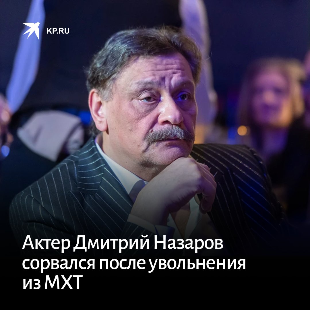 Лижет жопу в машине