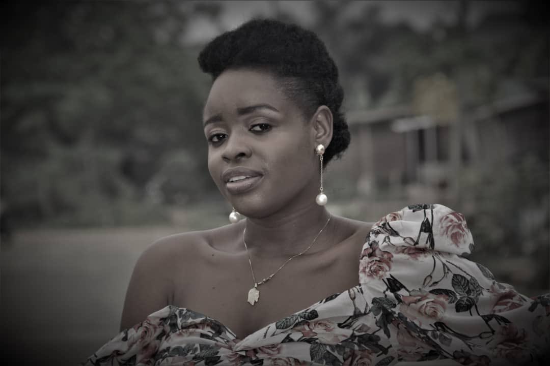 Victoria_Amaka1's tweet photo. In anything you do in life,always look both ways.remember we all have choices no matter the situation.#throwbackpix
#ShantyTown Sleeping Shaffy Bello https://t.co/SvBw9g0KSR
