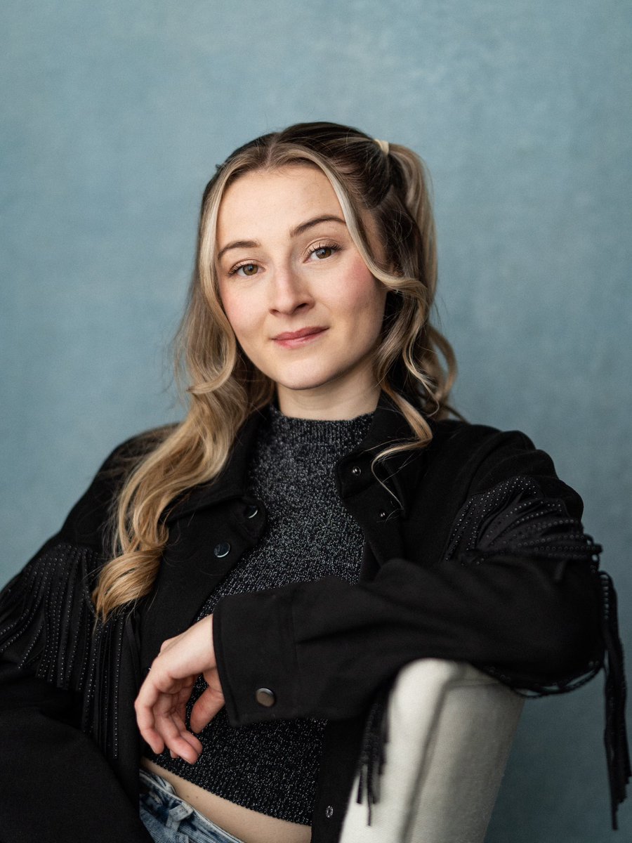 HannahLowther97's tweet image. New headshots are really feeling like ME…thank you @yellowbellyfoto 💛