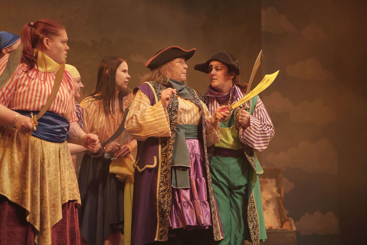 Whitby's Apollo Players tweet media