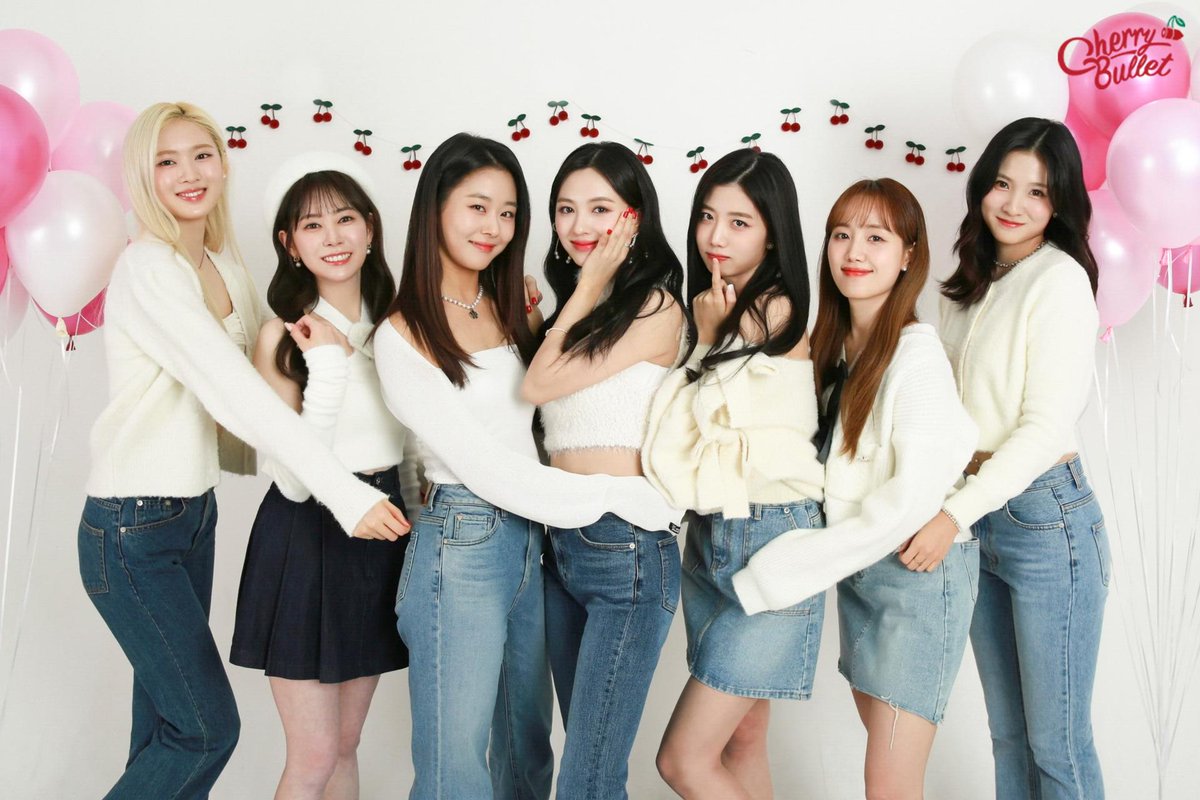 uzooo_c's tweet photo. happy cherry bullet day 🍒❤

#CherryBullet #체리블렛 #체리블렛데뷔4주년 #CherryBullet_4th_Anniversary https://t.co/UuAgQ3BWh6