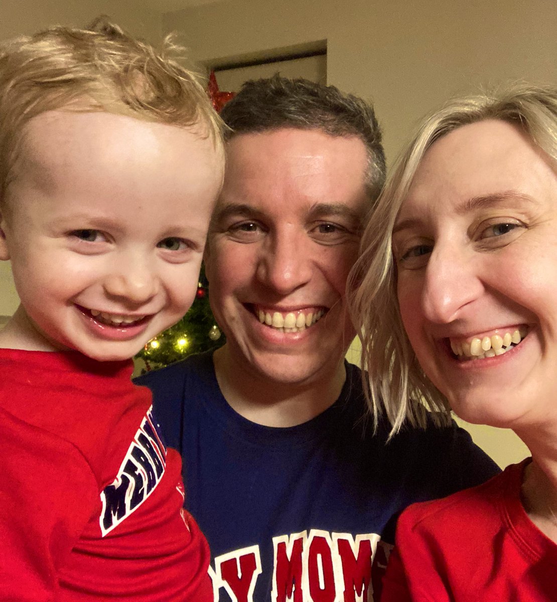 RWaters0809's tweet image. Happy Birthday @CWaters_SAFC - amazing husband and dad! We love you very much ❤️🎂🥰