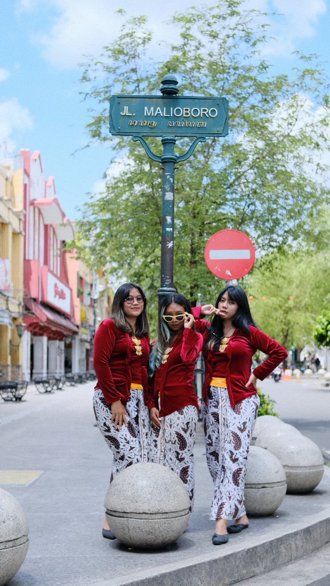 ichidilaga tweet media