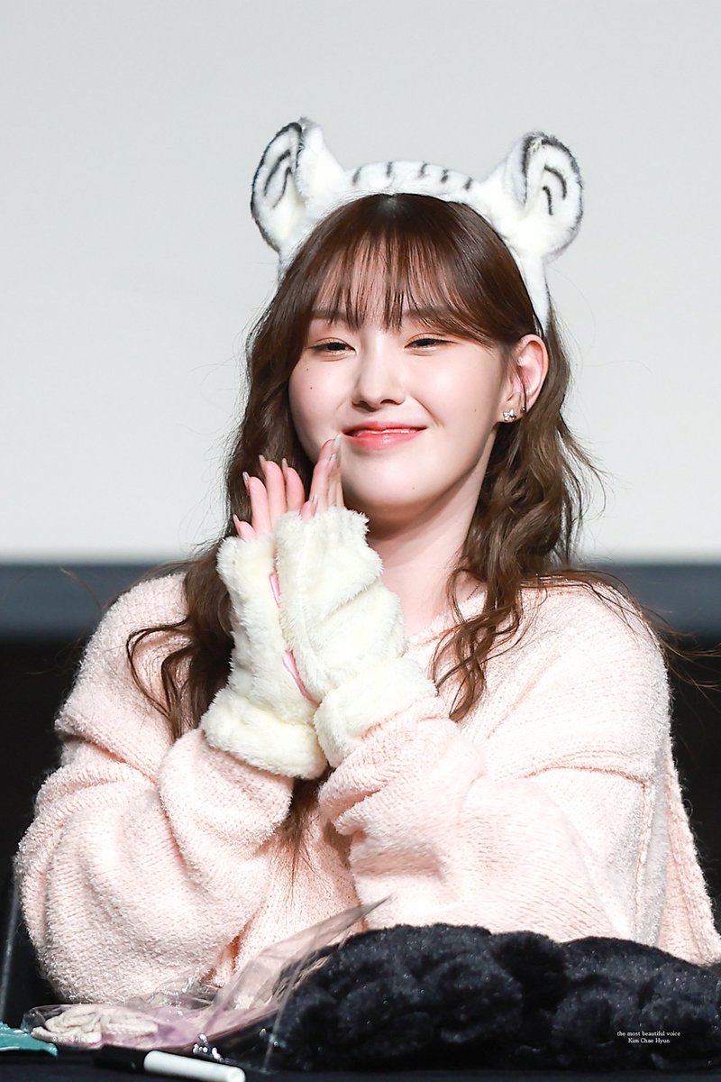 singforU0426's tweet photo. 221118 HQ
무슨 생각을 하고 있죠?
당연히 채현이를 생각하고 있죠☺️
#김채현 #CHAEHYUN #채롬레터 
#케플러 #Kep1er @official_kep1er https://t.co/Ypyr1Siuj5