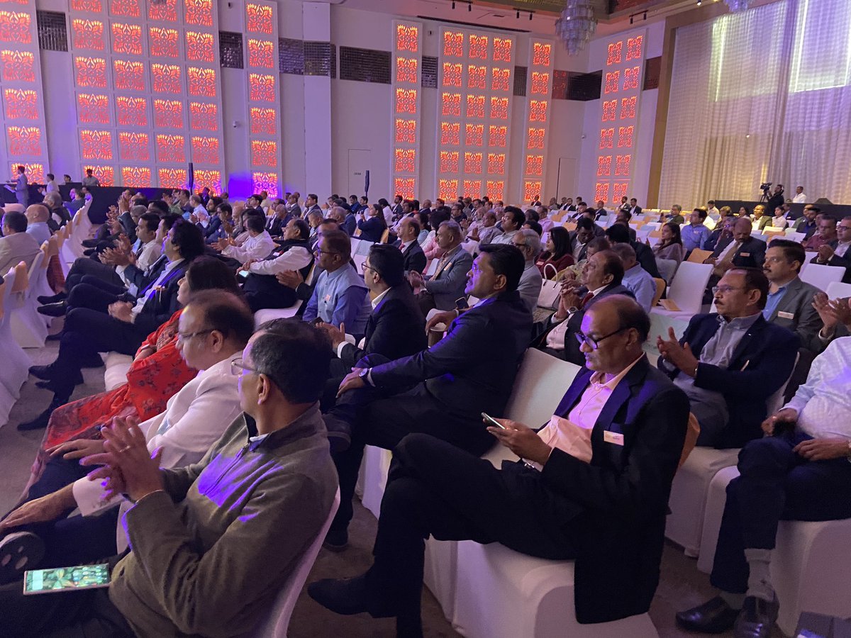 mritunjayc2's tweet photo. Just delivered lecture on Reimagining Sustainability at Indian Paint Conference, Goa organized by Indian Paint Association. We discussed how Indian Paint Industries can transform business into 1.5 degree C World. https://t.co/cLxCKxZWKU