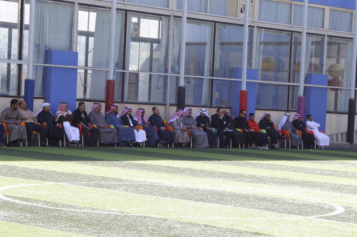 TEAMWESAAL's tweet photo. #كأس_وصال أحد فروع #خمسيه_وصال 
أنتهت الرحلة بإقامة ٦ فعاليات في مكان
واحد بين الأولياء والأبناء الأمور ، وتواجد روح 
المنافسة والتحدي بين الأولياء وأبناءهم ..
لذلك ختمنا هذه الرحلة بعنوان :
دعم الأولياء وقود إبداع الأبناء ، فدعمهم ❤️
 @QHschools0
#سفراء_الوسطية @taibahu @sbmfsa https://t.co/TgrDqZQ85k