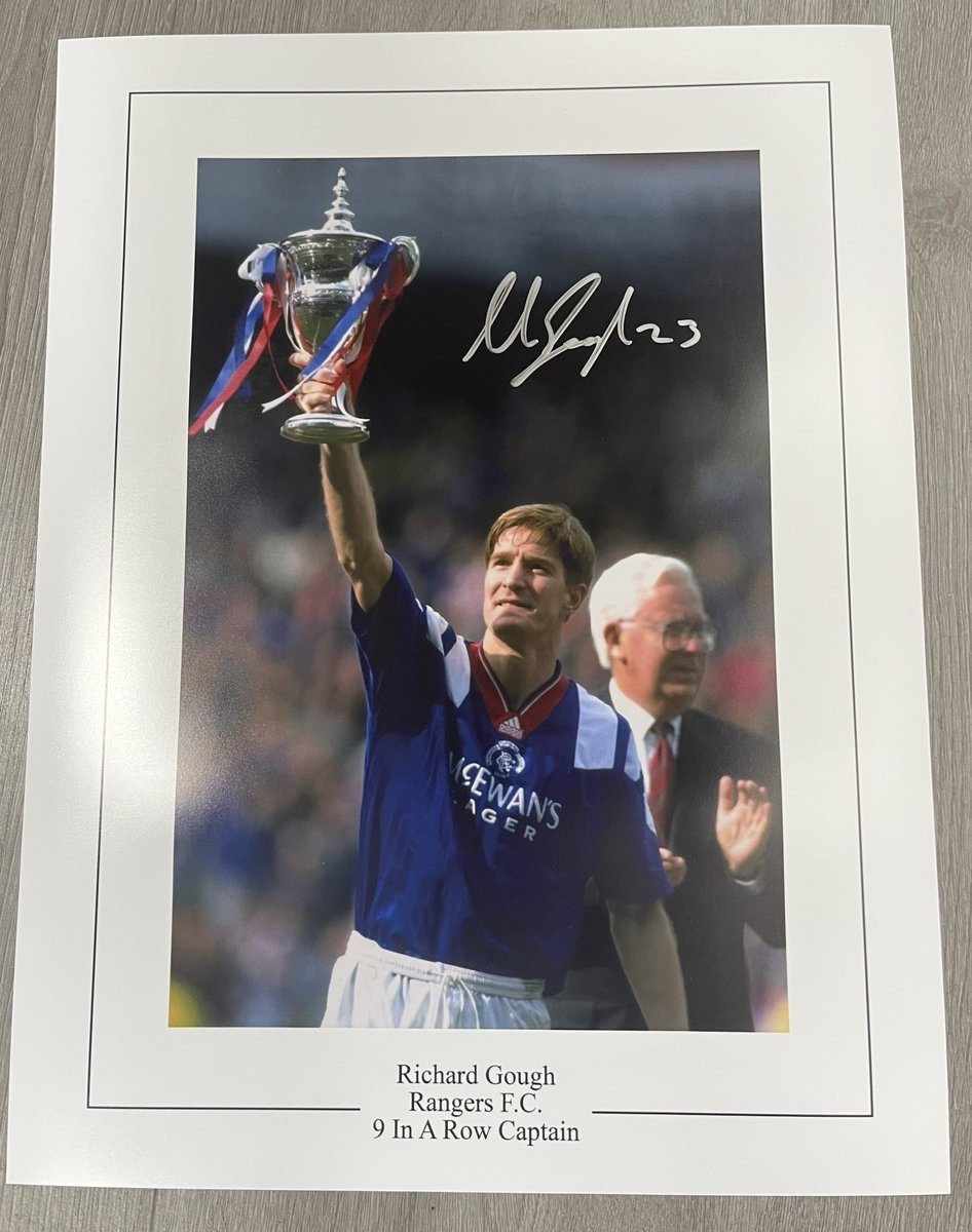 🇬🇧 COMPETITION TIME 🇬🇧

It’s been a while since we had a giveaway!!

To win this signed photo of 9IAR captain Richard Gough simply do these 3 things:

🔵 Follow the page
⚪️ Like this post
🔴 Retweet this post

Winner will be announced next Saturday evening after St Johnstone game
