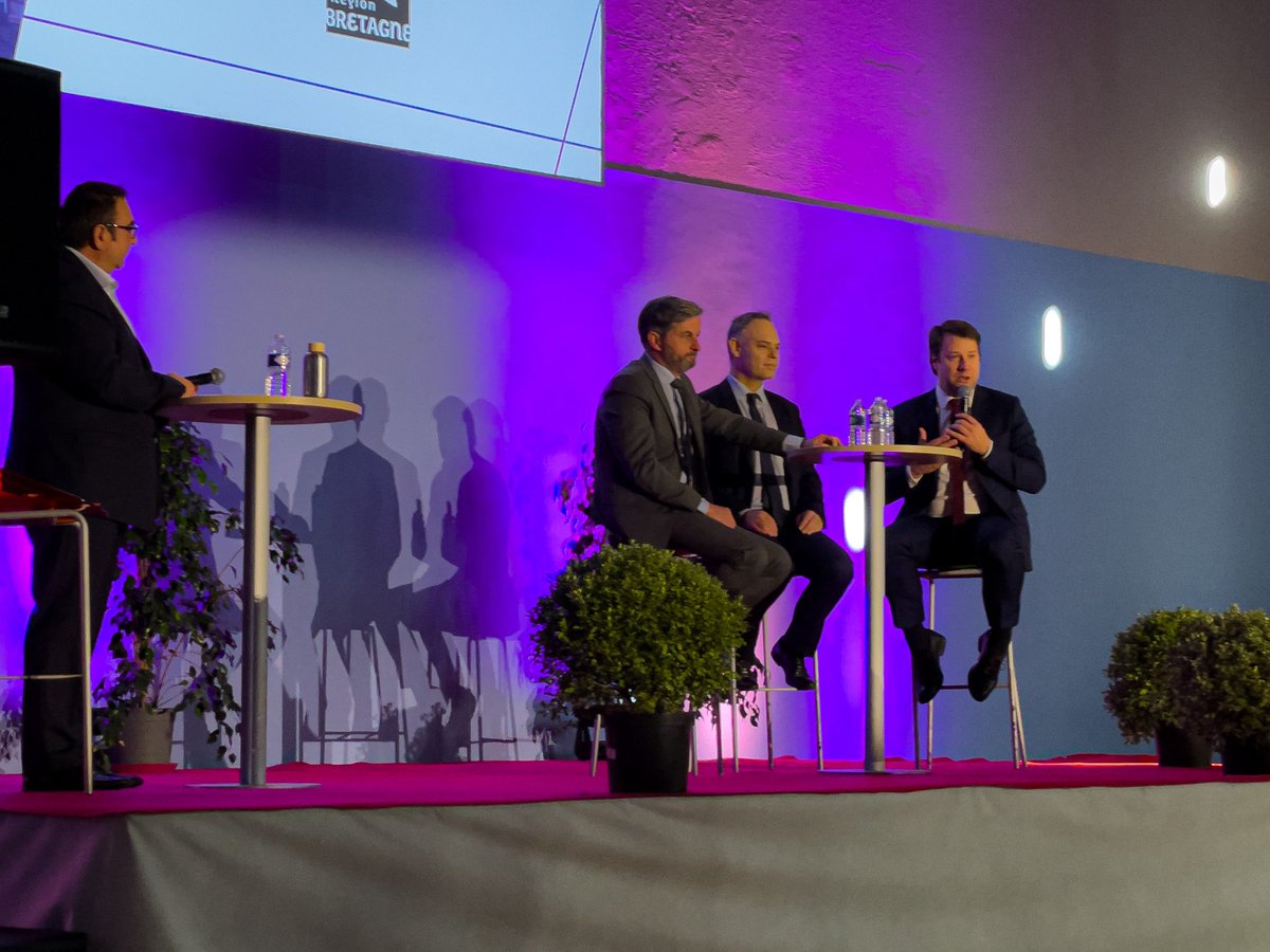 Loïg Chesnais-Girard tweet media