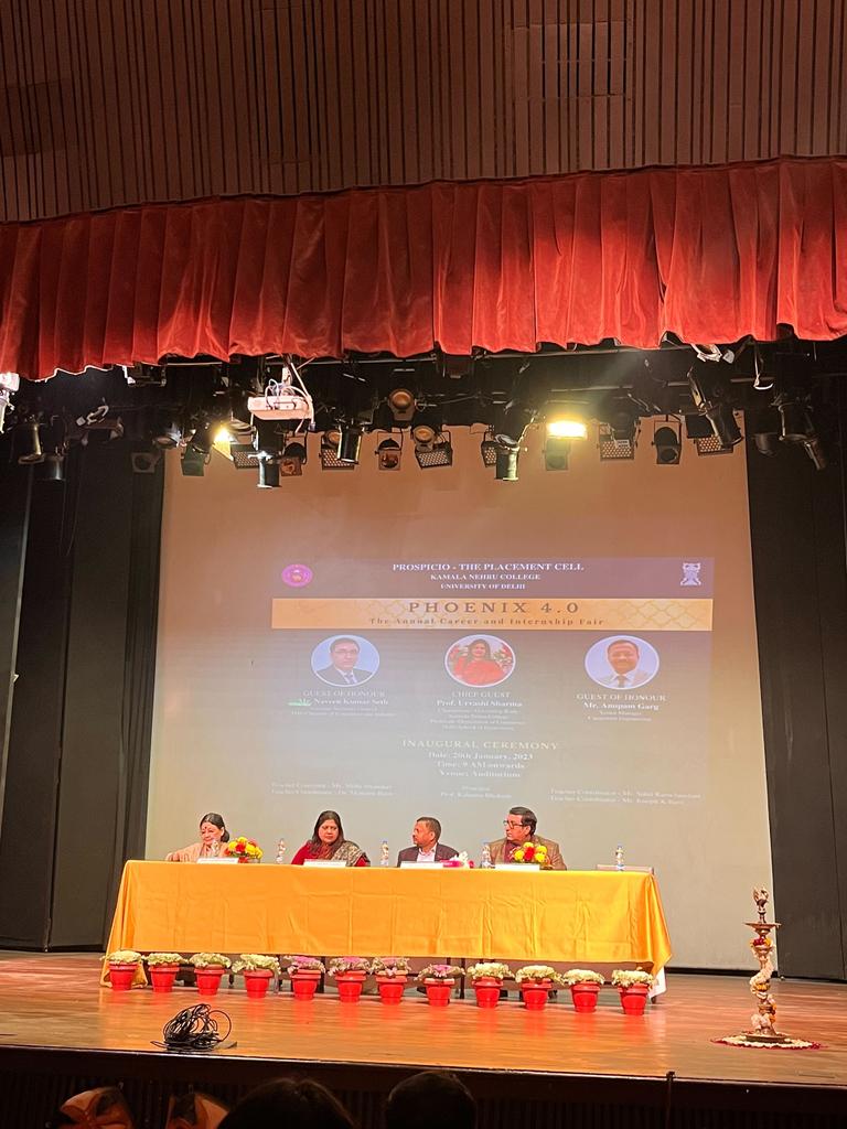 NAEconTeam's tweet photo. Thank you to the Placement Cell, Kamla Nehru College for having us and thank you to all the amazing students from different colleges across the University of Delhi who visited our booth! @UniofDelhi https://t.co/mfeMdD1tyy