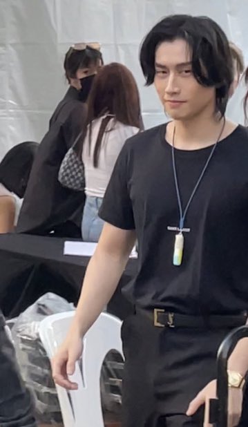 omensbiu's tweet photo. LOOKING SO HANDSOME 😭🖤

#BibleBuildxPastel #BibleBuild https://t.co/gCUpOHMuHQ