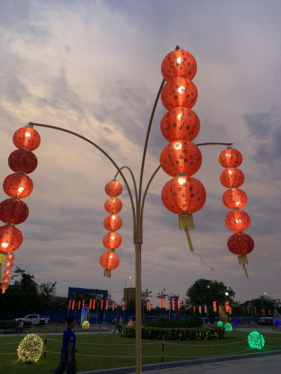 DavidGHenault's tweet photo. Happy Chinese New Year and Tet  to all my friends in Cambodia, Vietnam, Thailand and the USA. 
#HappyChineseNewYear #ChineseNewYear #PhnomPenh #Cambodia #Thailand  #Vietnam #Tet #Tet2023 https://t.co/ZA90t6GbL6