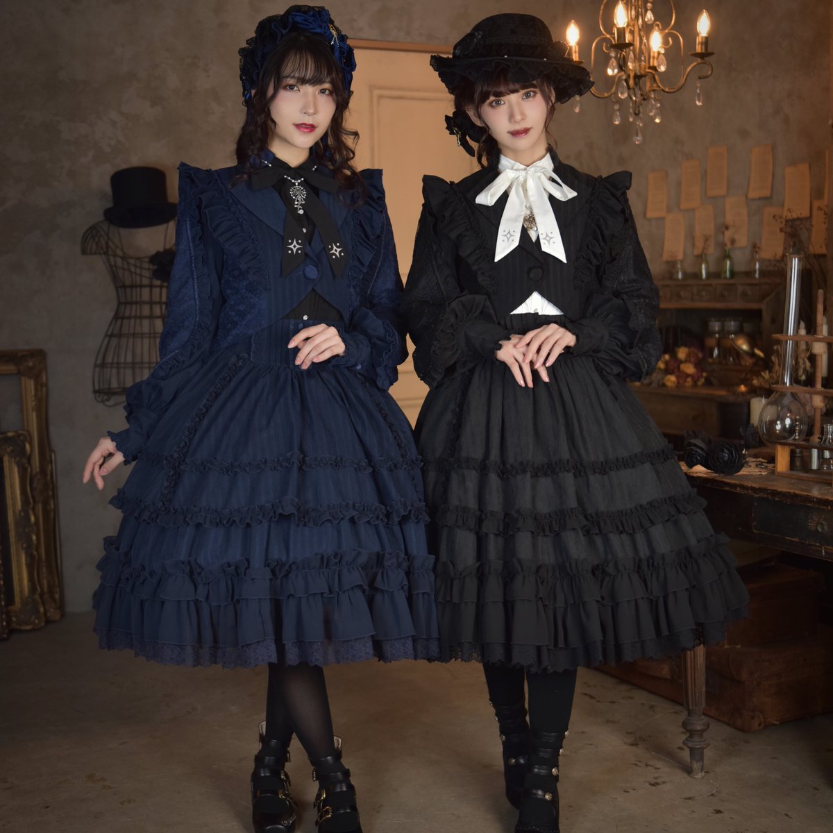 hoshibakoWorks's tweet photo. 🌟一般販売のお知らせ🌟

オースティン

18世紀から19世紀のイギリス女性作家に因んだ名を冠した、文学作品に没頭する少女を表現したエレガントな雰囲気のシリーズ🌹

✧ジャケット
✧レースフリルスカート
✧ブラウス

一般販売開始致しました📚
https://t.co/U3scIqKeae… https://t.co/gRW9g60Kw3