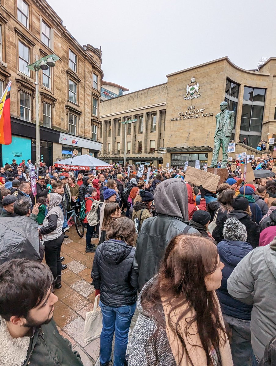 Anoobis77's tweet photo. Good turnout for the Rally for Trans Equality! 🏳️‍⚧️
The use of Section 35 is an attack on devolution and on trans people
@GUSRC_President @GUSRC_VPED @GUSRC_VPSS https://t.co/Kcvq4LHOU6