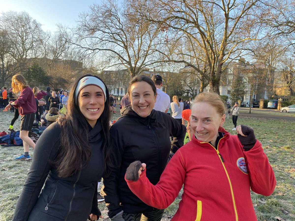 Love <a href="/highburyparkrun/">🏔🍓🌾 Highbury Fields parkrun</a> for getting me out and about on a Saturday morning with these lovely people 💕