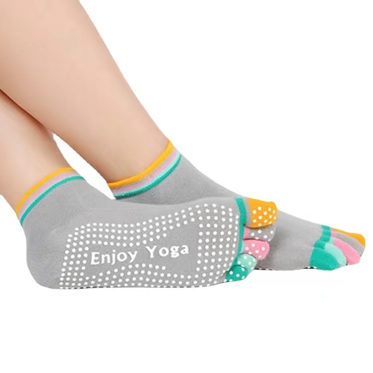 Troovemart's tweet photo. Rainbow Full Five Finger 🌈 yoga/dance socks

Size: one size
Fabric Content: 83%Cotton,14%Polyester, 3%Spandex
Stock Colors: Green, Pink, Purple, Grey
Normal retail rate: INR 228 per pair
Discount rate: INR 146 per pair
#yoga #shopping #onlineshopping #accessories #socks https://t.co/hTalJponKA