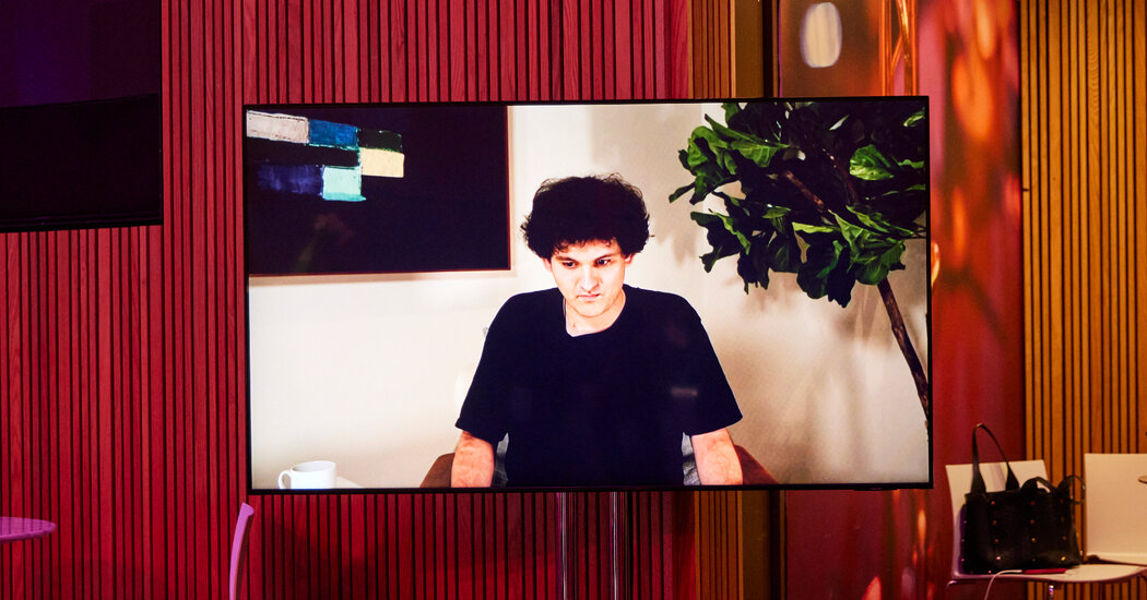 arrisweb's tweet image. Attorneys for Mr. Wang and Mr. Singh declined to remark. A lawyer for Ms. Ellison didn't reply to a request for remark. A spokesman for the U.S. lawyer’s workplace for the Southern District of New York, which is main the felony investigation into FTX,

arrisweb.com/story/ftx-exec…