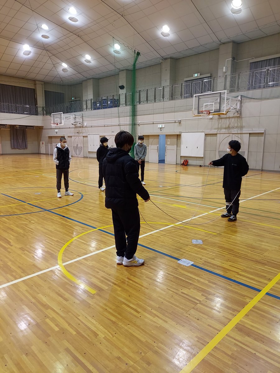 KITATOSHIMATEI's tweet photo. プロダブルダッチチームのBeeWorker 様を講師にお招きし、ダブルダッチの授業を実施しました。有意義な時間となりました❗
※本校は東京都の事業「エンジョイスポーツプロジェクト」のR4,5年度指定校です。
#DoubleDutch
#beeworker
#定時制 https://t.co/uJBQlVrnW8