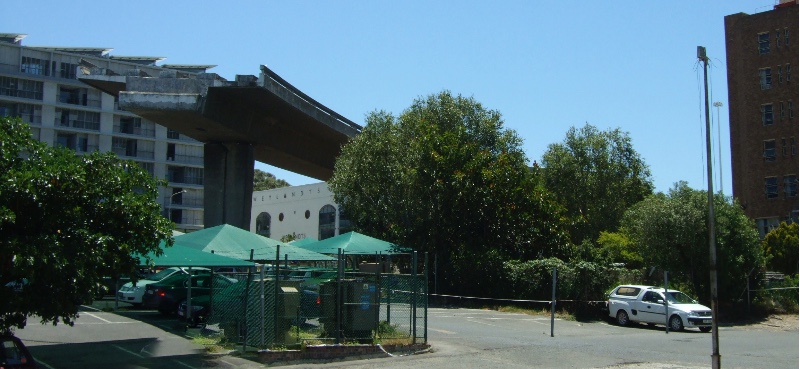 NON relevant tweet media