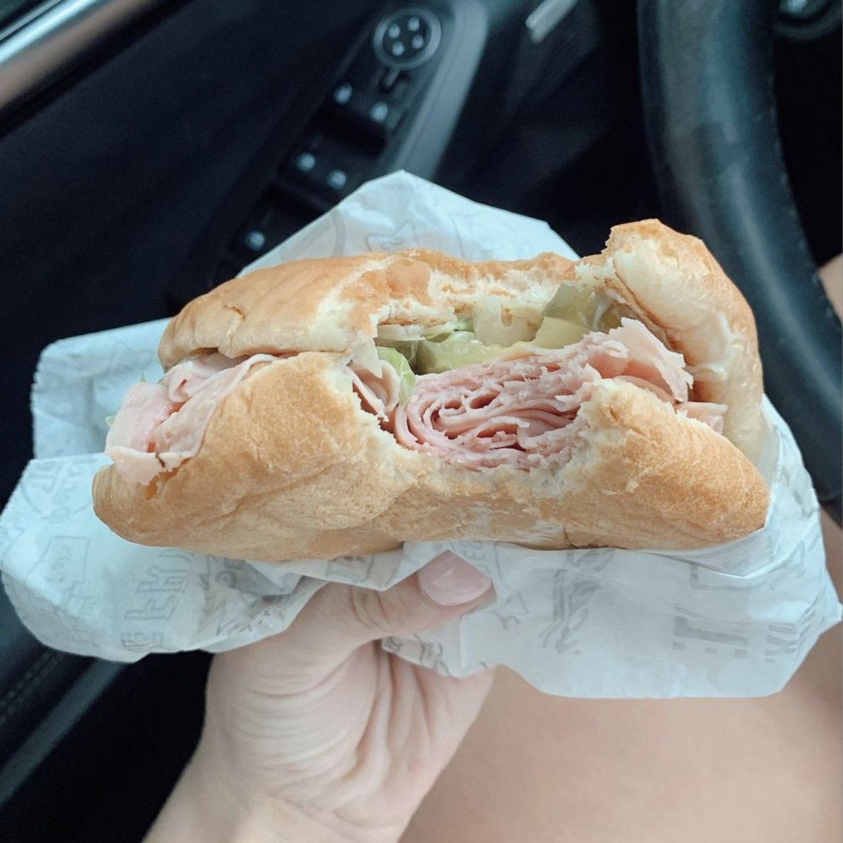 Lunch on the go 🏃

📸: instagram.com/etsu_sda