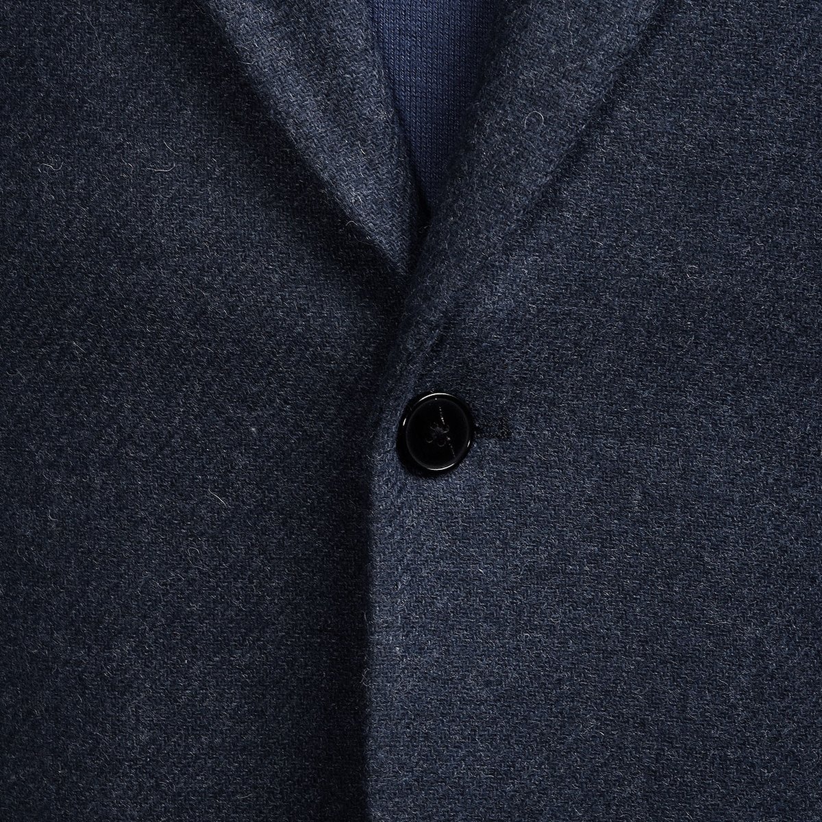 StudioSuits's tweet image. Customer Order Spotlight!
Jacket commissioned by our Client from the United
States.

Stride in style by flaunting the heritage trend with our
Blue Heavy Tweed Jacket. 
Bag this classic piece here: bit.ly/3Wxm8St

#studiosuits #saturdayvibes #tweedjacket