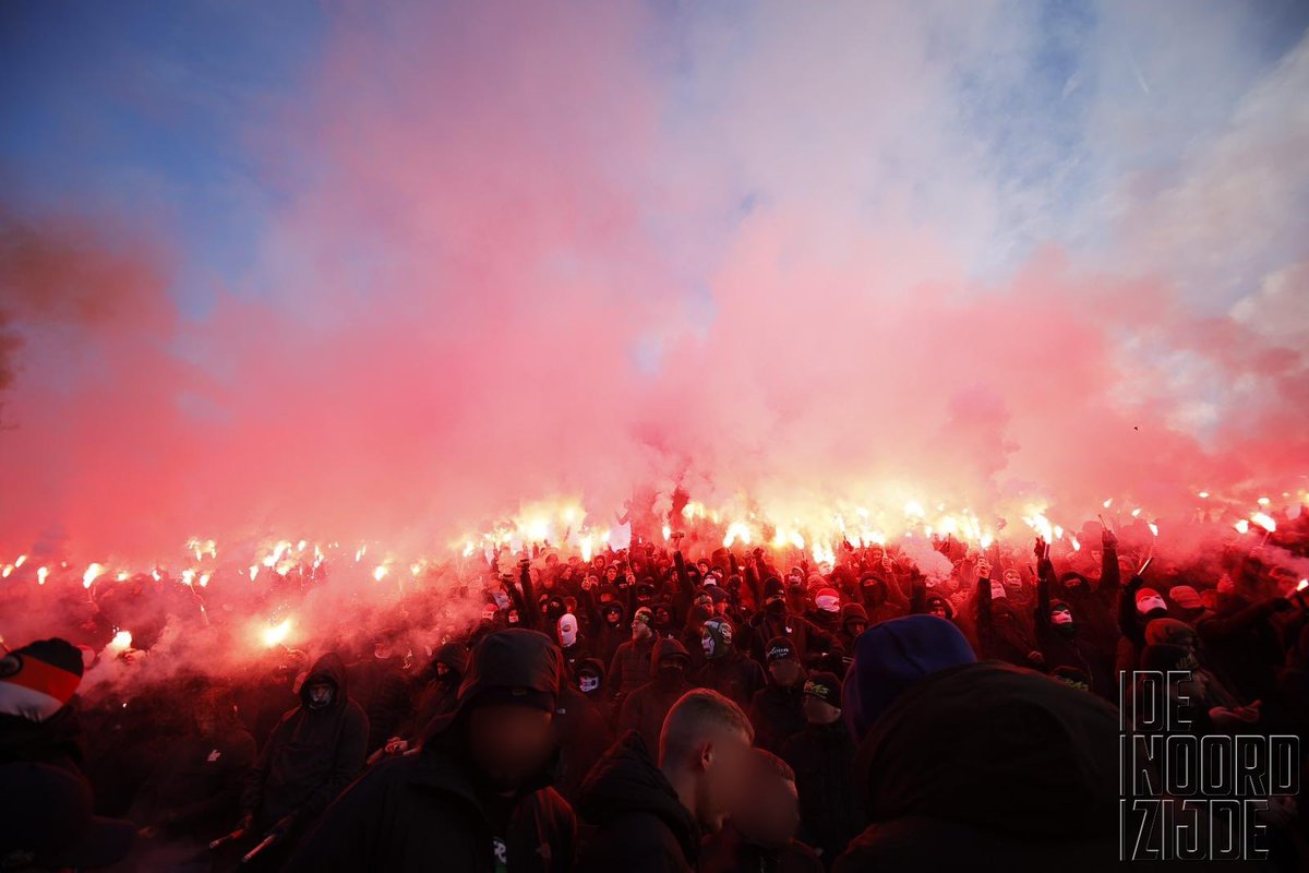 DeNoordzijde's tweet image. JULLIE KUNNEN ONS NOOIT STOPPEN, WIJ ZULLEN NOOIT STOPPEN! FEYENOORD ROTTERDAM RADICAL SUPPORT 🔥#DeNoordzijde #Feyenoord #Rotterdam