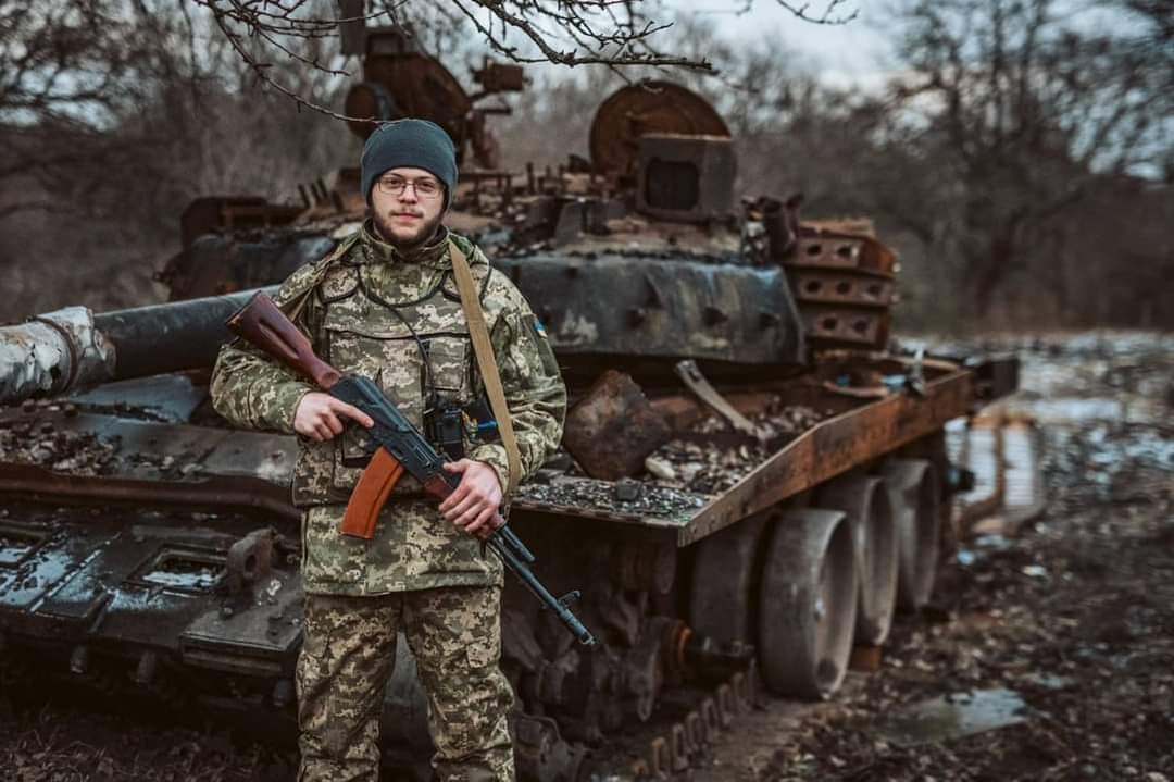 GeneralStaffUA's tweet photo. На захисті Свободи воїни Сил територіальної оборони Збройних Сил України.

Серія світлин фотографа Антона Шевельова https://t.co/dbX5OiFS9o