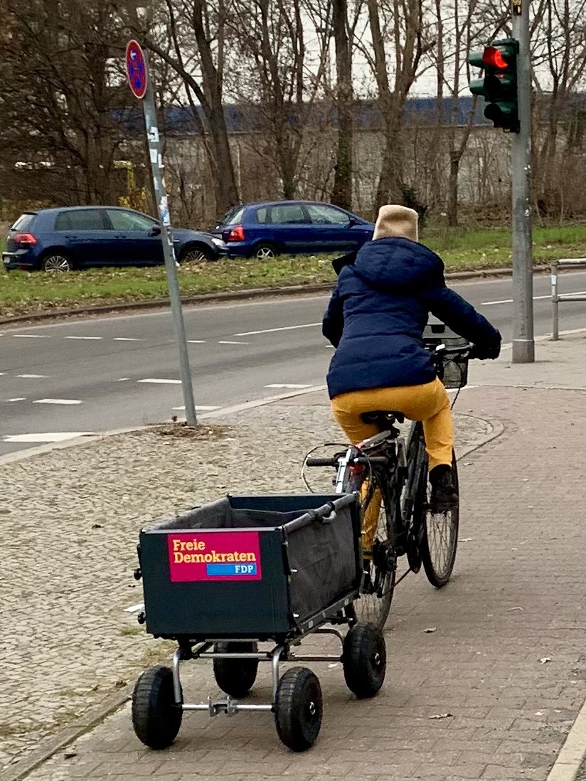 c8ristian's tweet photo. I really like this ☺️ #fdp #Berlinwahl https://t.co/LFkkiuwiV7